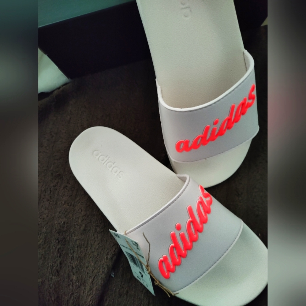 Adidas sz 9 shower slides brand new